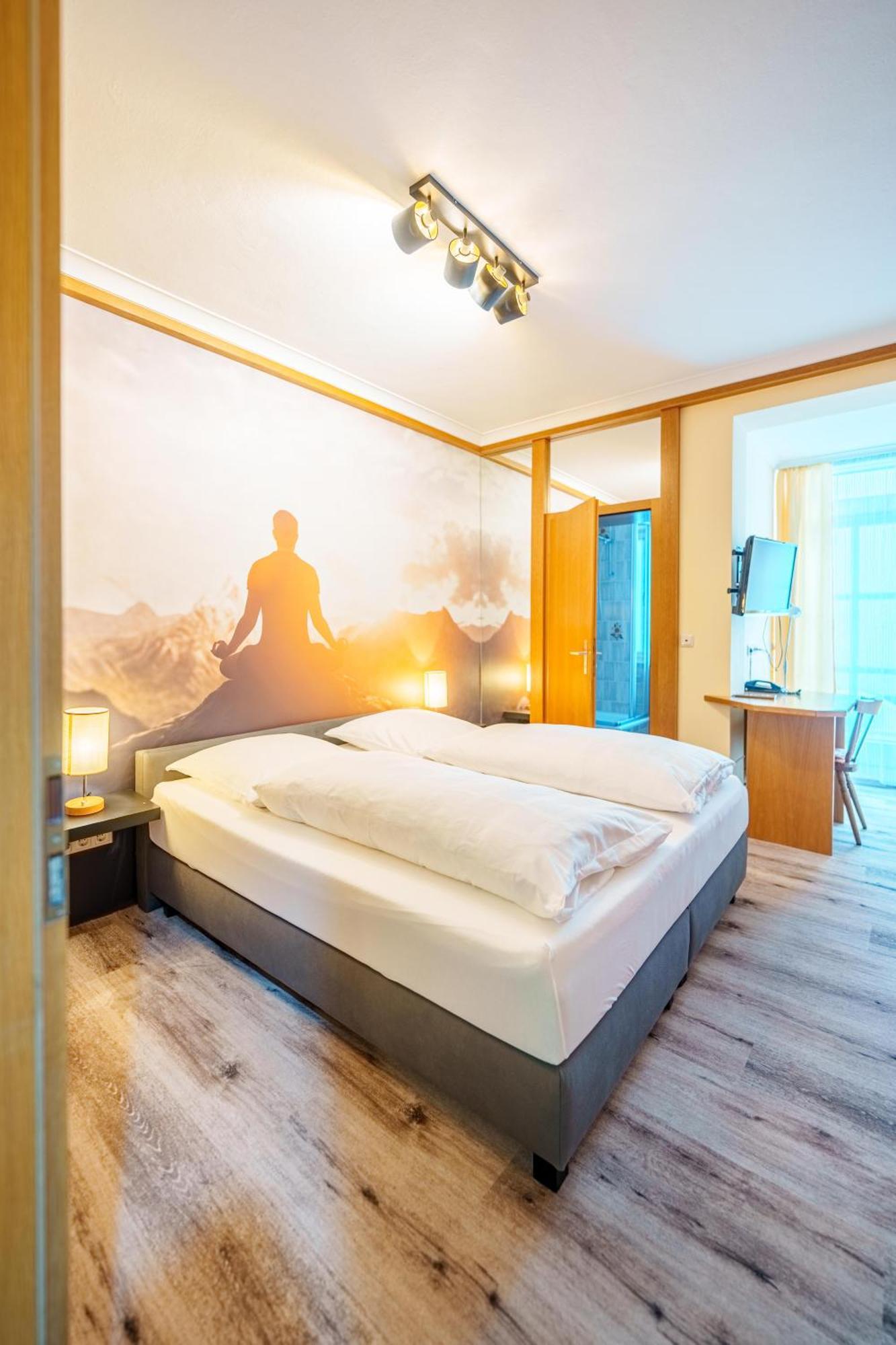 Hotel Plankl Altötting Buitenkant foto