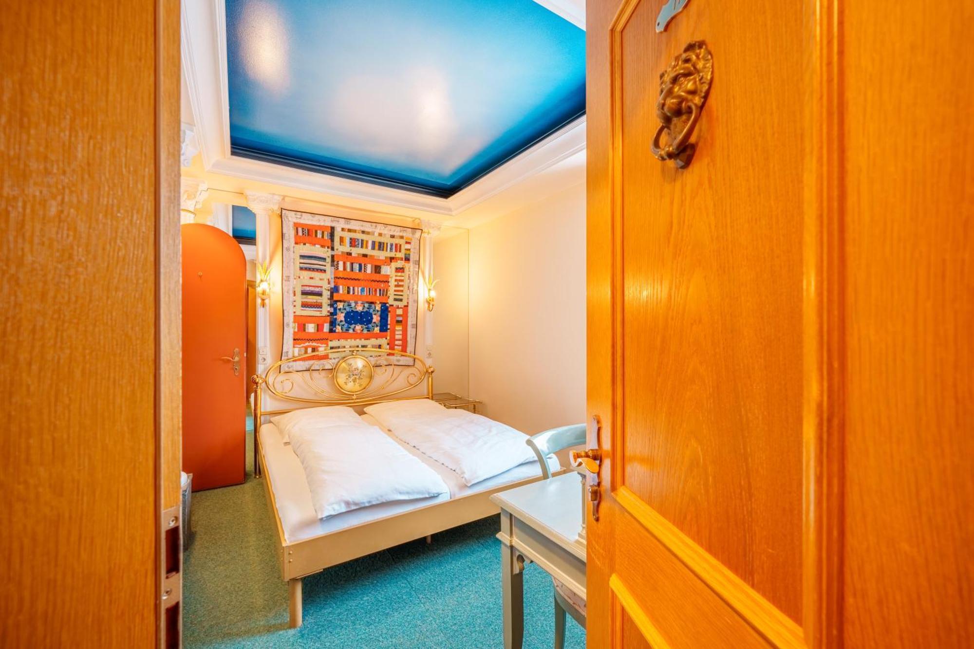 Hotel Plankl Altötting Buitenkant foto
