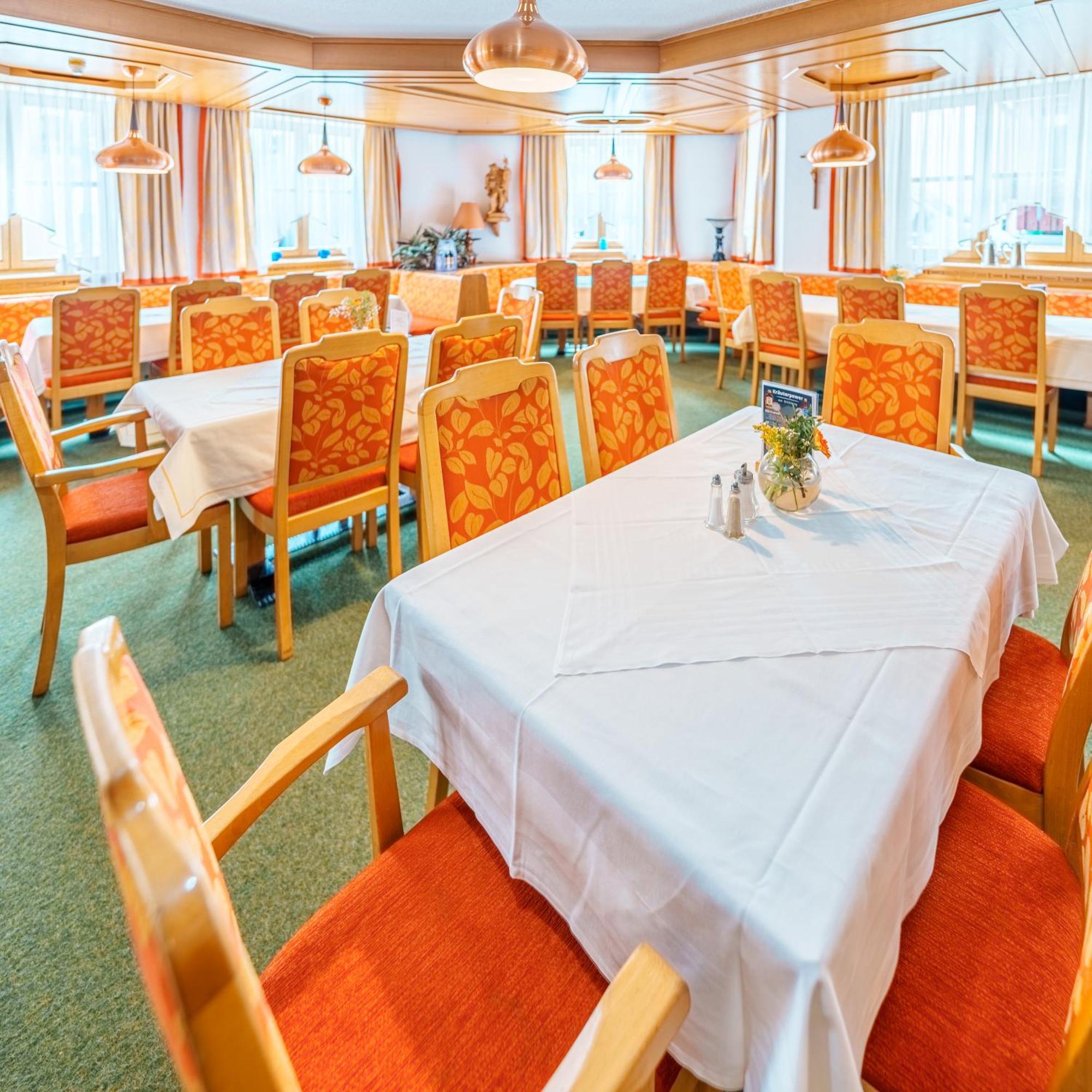 Hotel Plankl Altötting Buitenkant foto